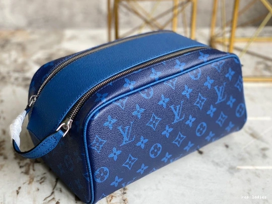 Cheap POUCH KIT LOUIS TOILET DOPP VUITTON 0726